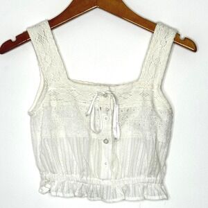 Rebellion Again Eyelet Top White Size XS‎